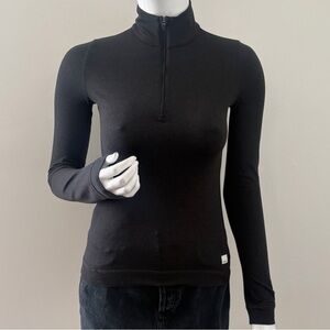 Vuori Halo Essential Half Zip Fitted Moisture Wicking Top in Black